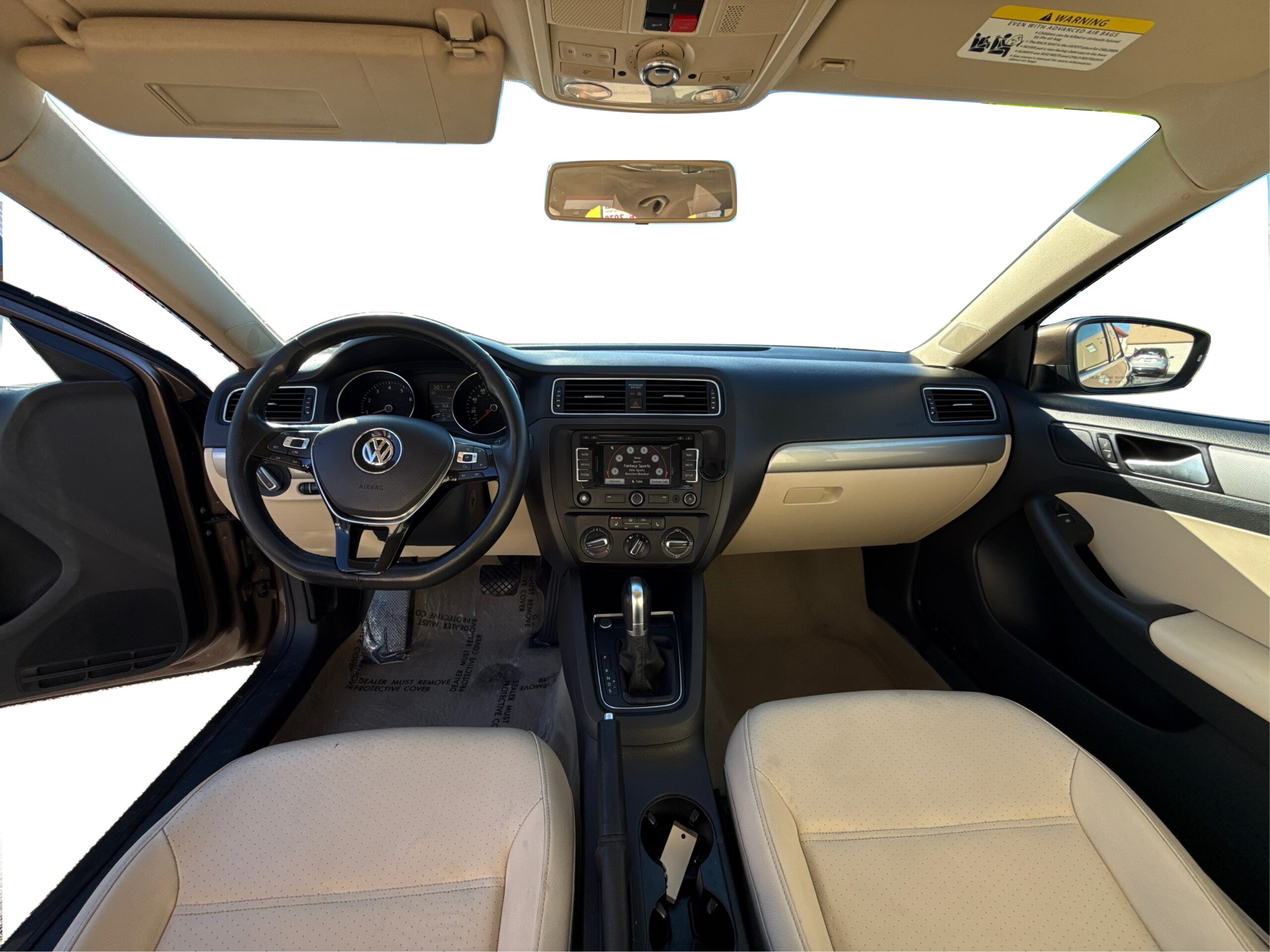 2_white_1764011393_in_001_1