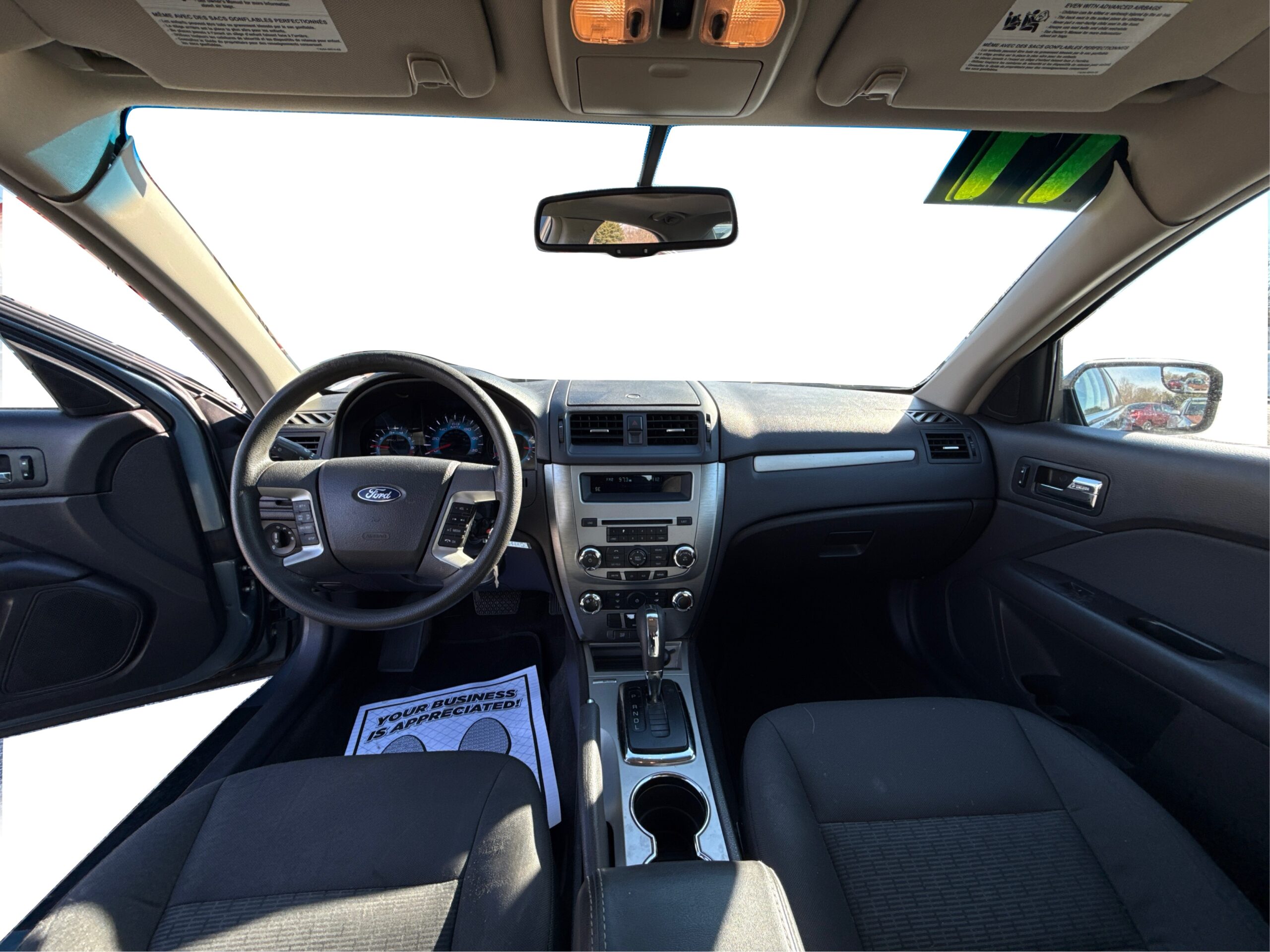 2_white_1768580559_in_001_1